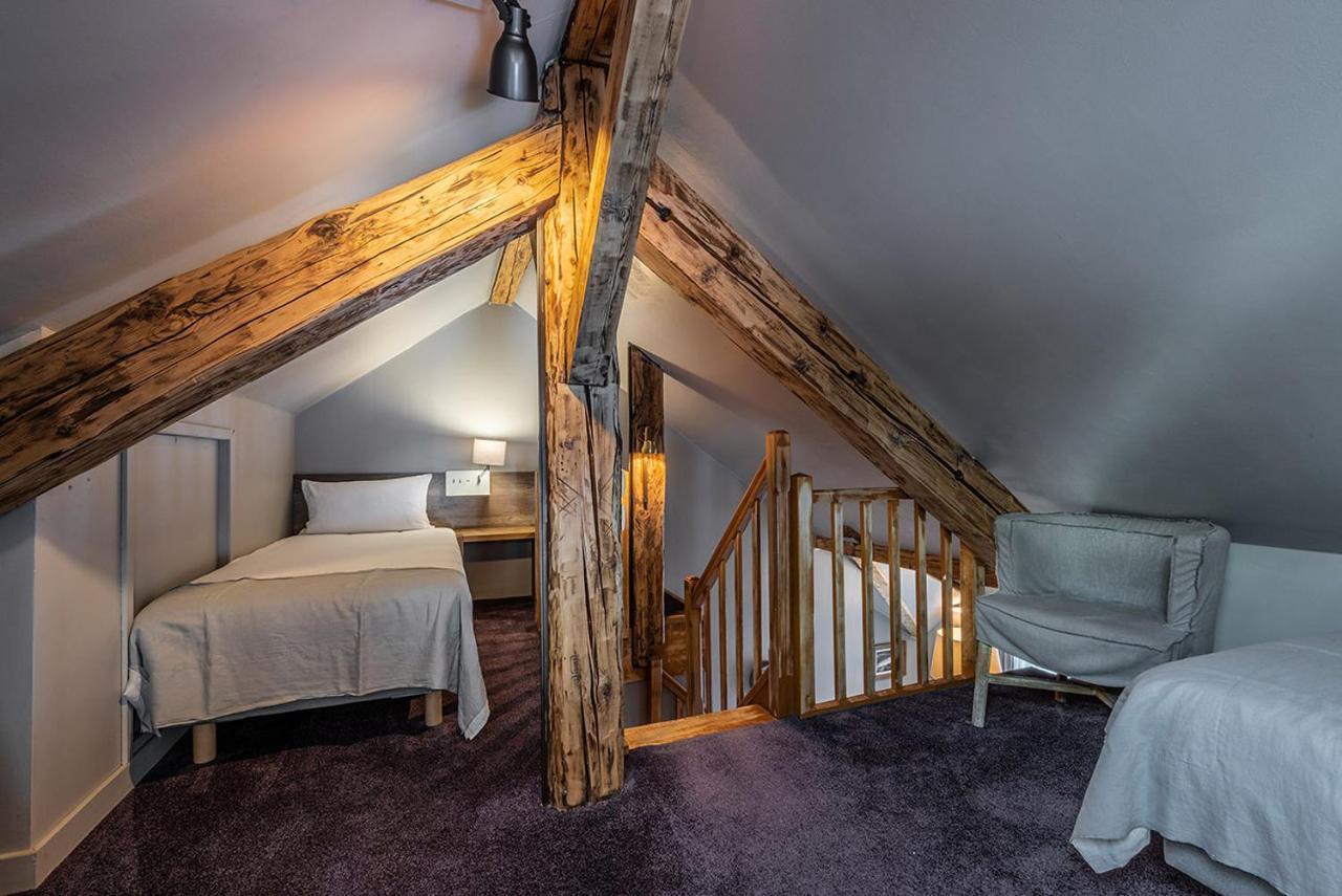 Eden Hotel, Apartments And Chalet Chamonix Les Praz ภายนอก รูปภาพ