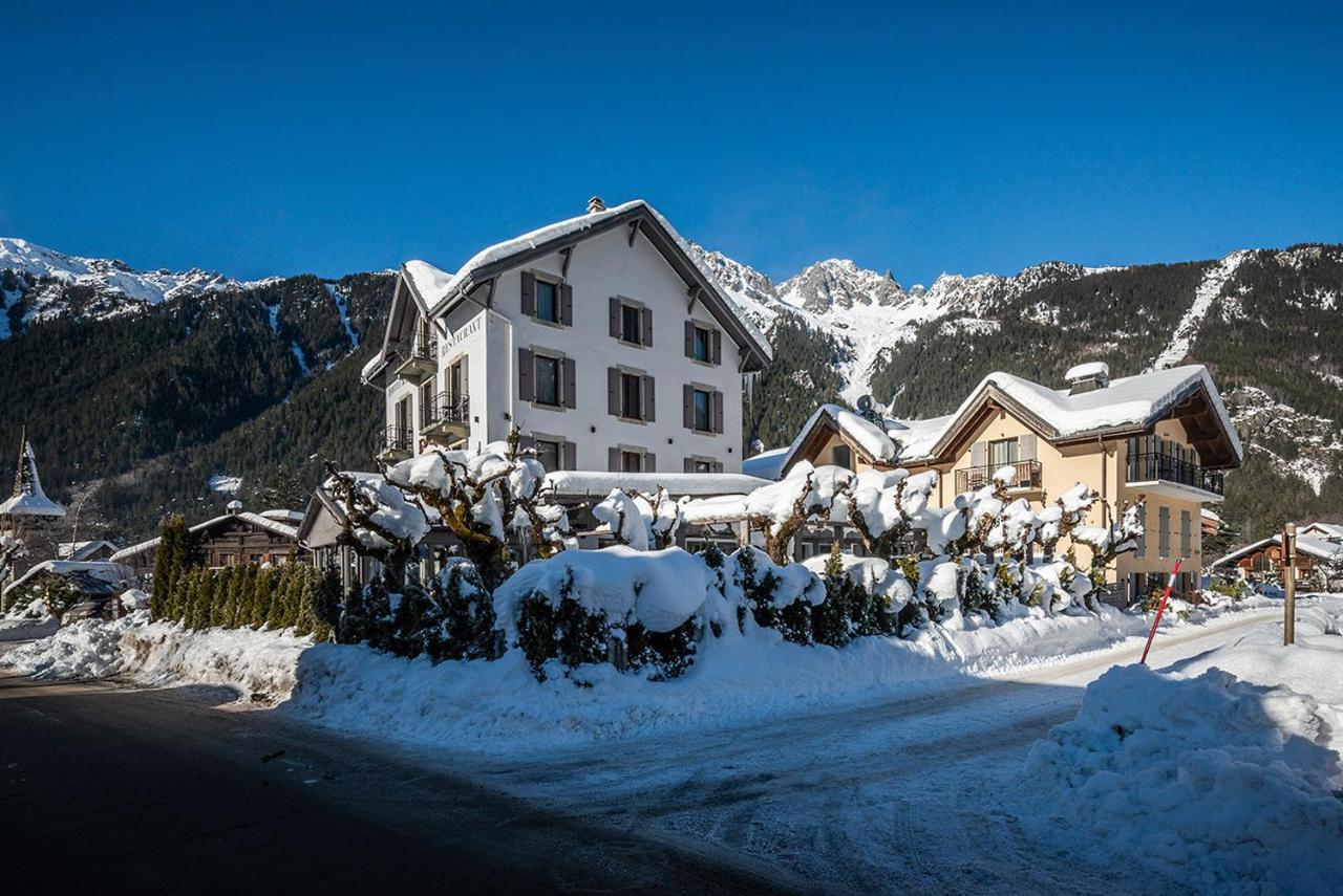 Eden Hotel, Apartments And Chalet Chamonix Les Praz ภายนอก รูปภาพ