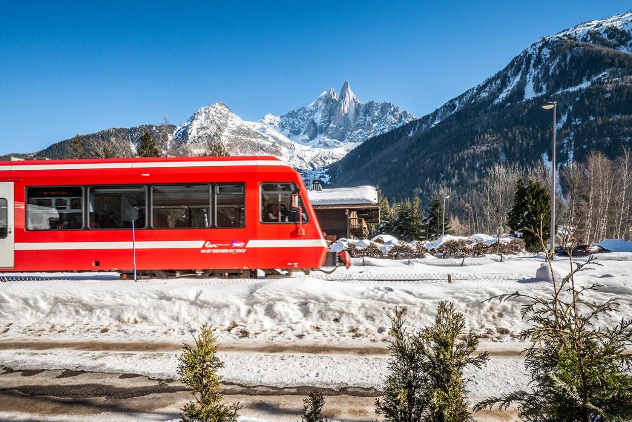 Eden Hotel, Apartments And Chalet Chamonix Les Praz ภายนอก รูปภาพ