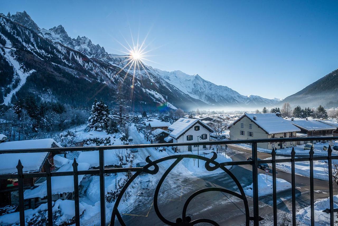 Eden Hotel, Apartments And Chalet Chamonix Les Praz ภายนอก รูปภาพ