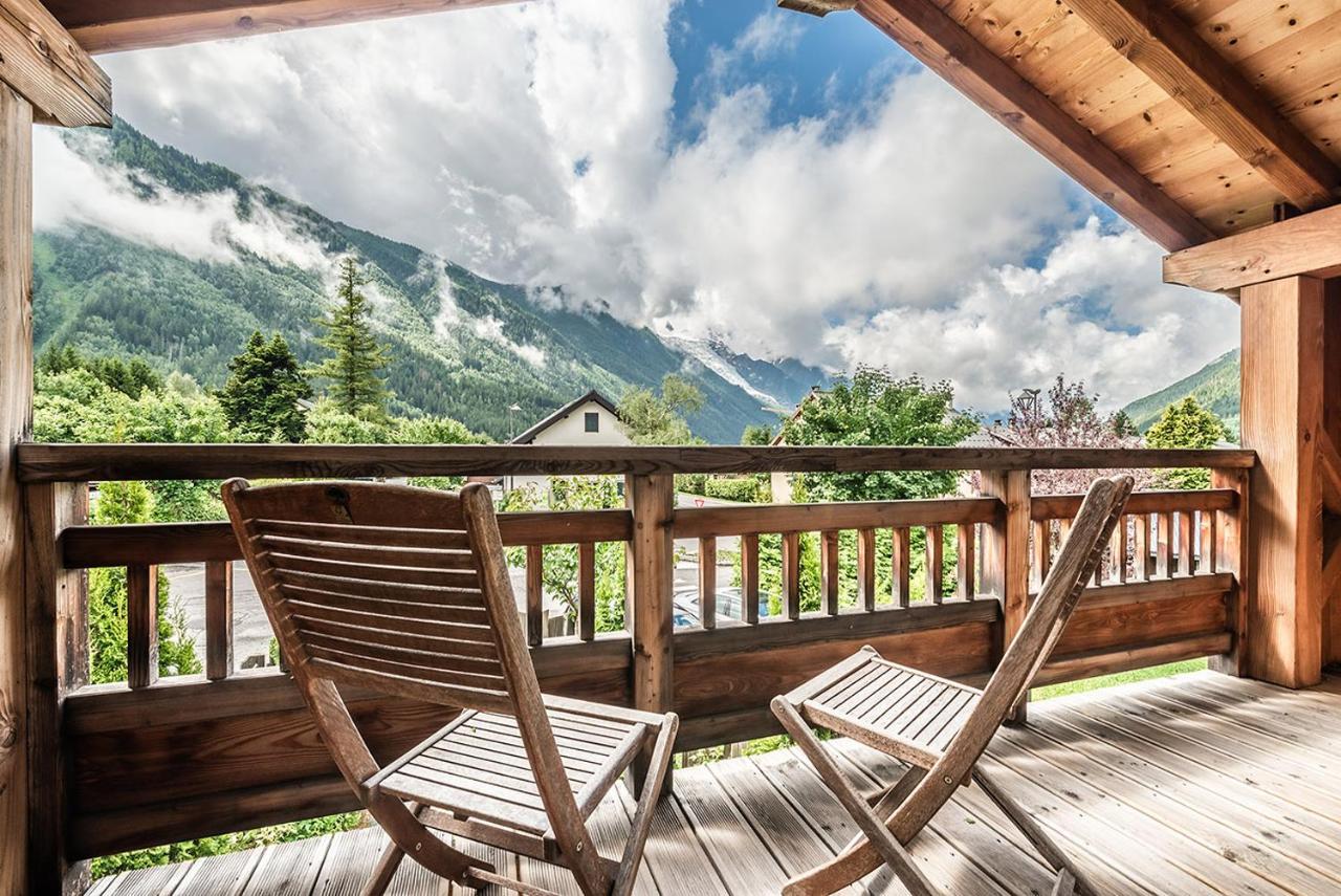 Eden Hotel, Apartments And Chalet Chamonix Les Praz ภายนอก รูปภาพ